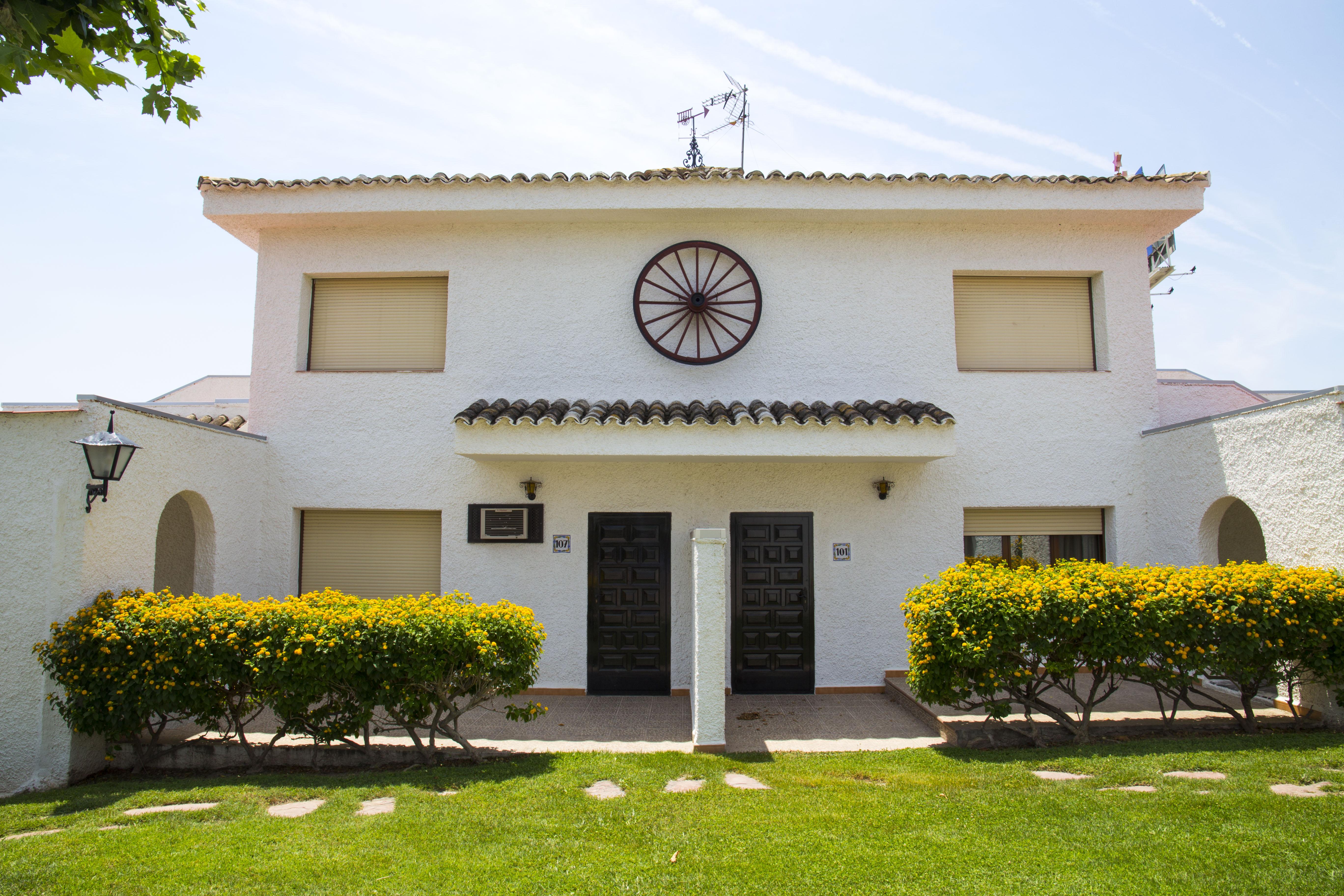 Hotel La Carreta Chiva Bagian luar foto