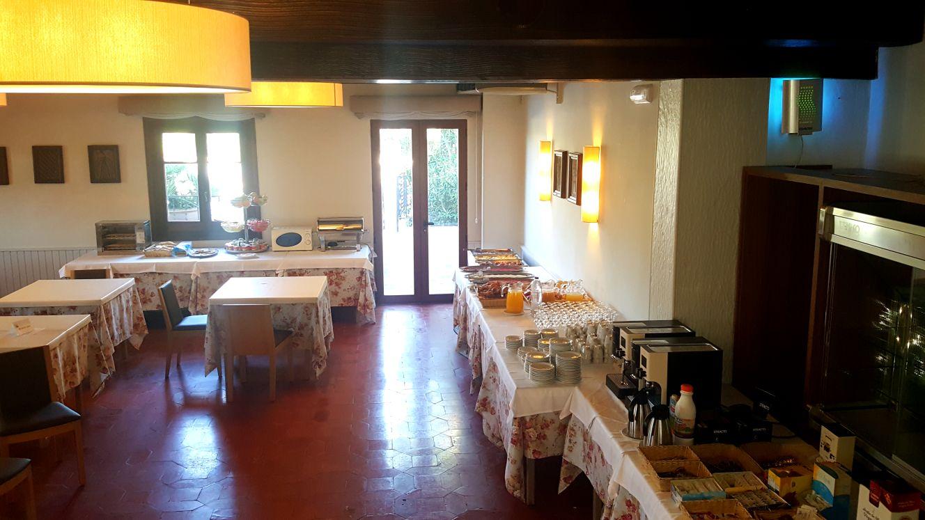 Hotel La Carreta Chiva Bagian luar foto