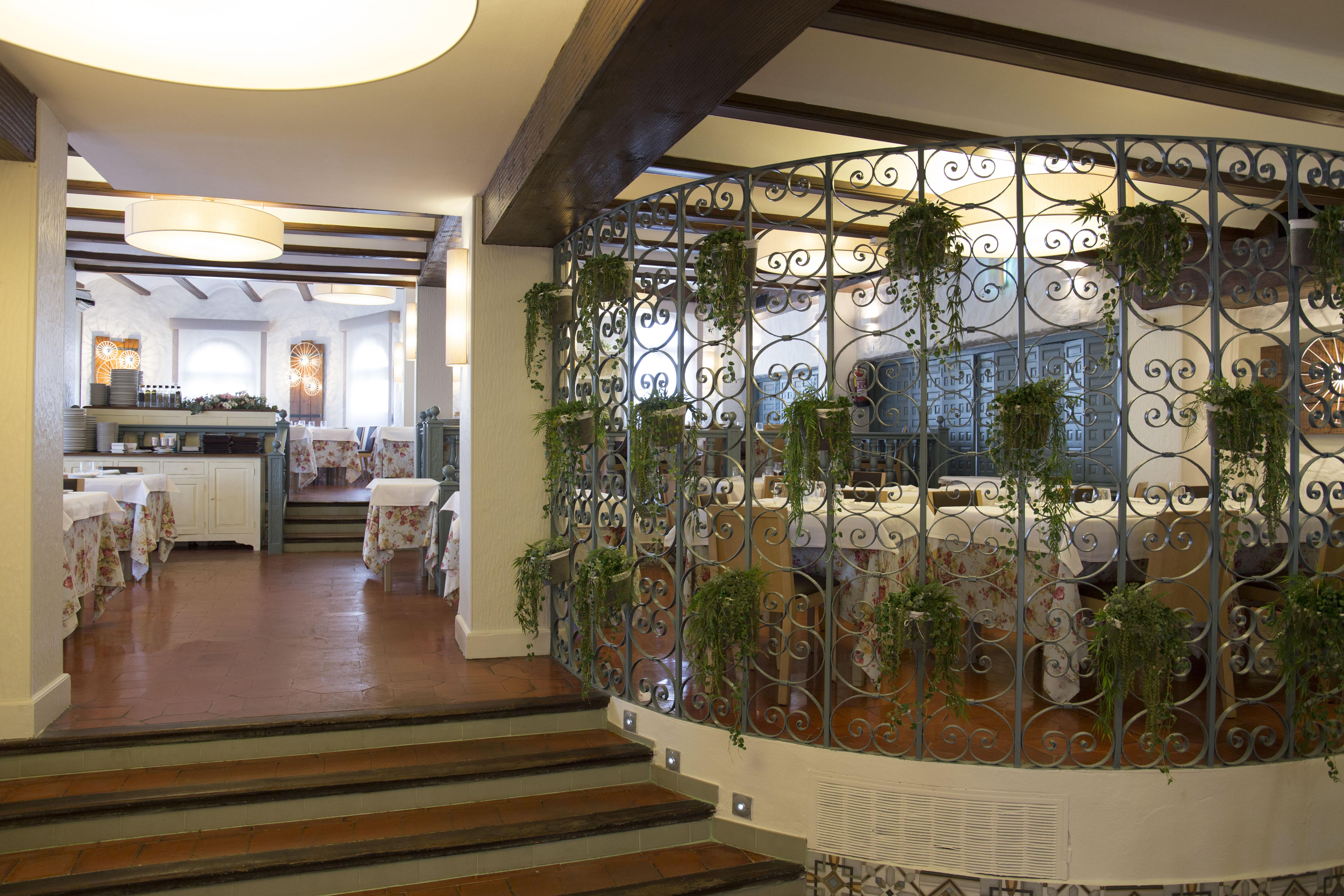 Hotel La Carreta Chiva Bagian luar foto
