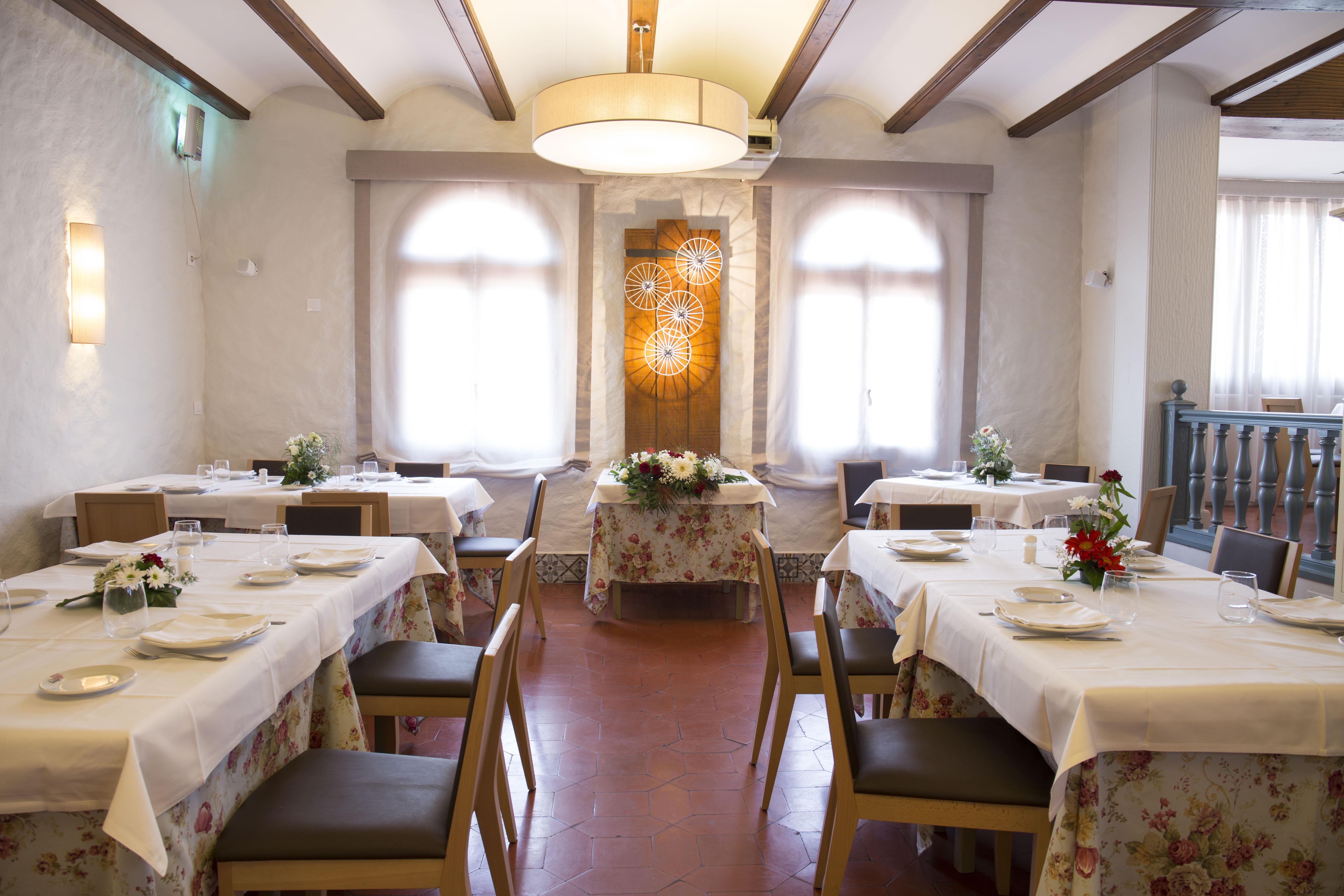 Hotel La Carreta Chiva Bagian luar foto