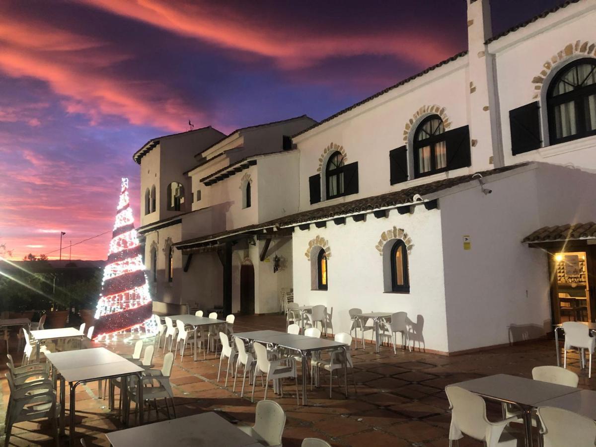 Hotel La Carreta Chiva Bagian luar foto