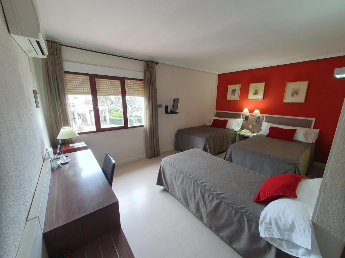 Hotel La Carreta Chiva Bagian luar foto