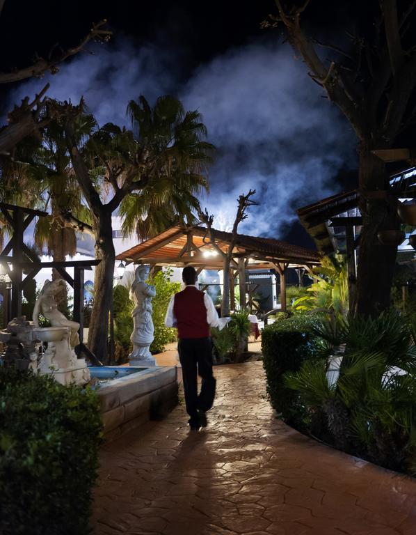 Hotel La Carreta Chiva Bagian luar foto